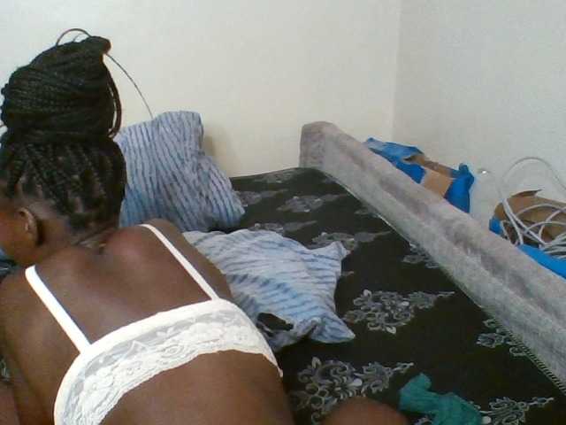 Pocketdoll09 live cam on BongaCams