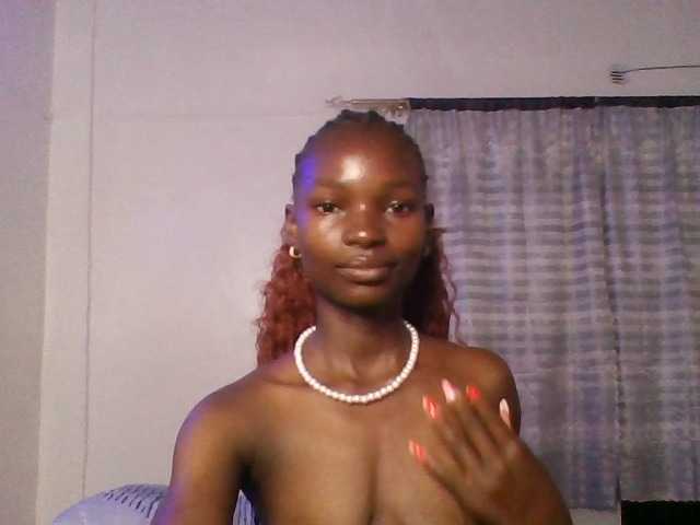 Pocketdoll09 live cam on BongaCams