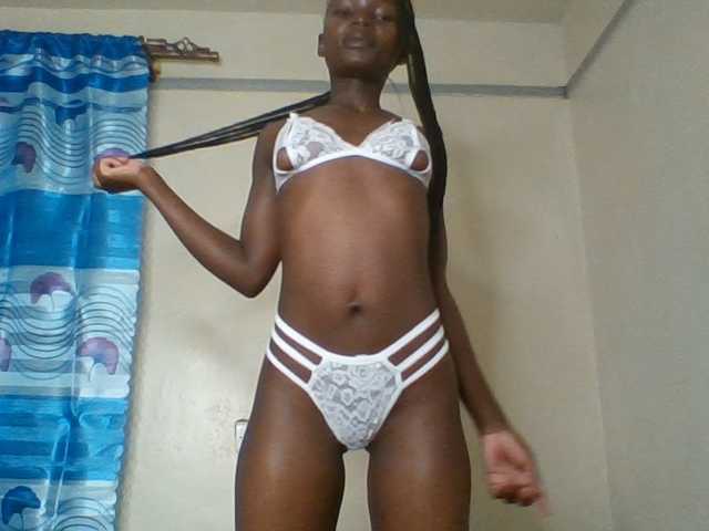 Pocketdoll09 live cam on BongaCams