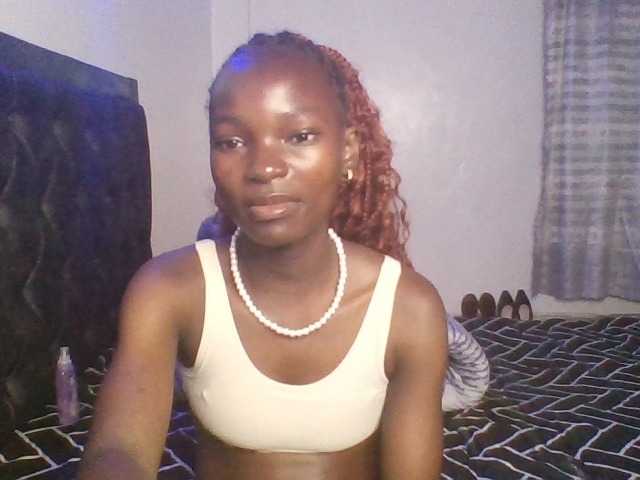 Pocketdoll09 live cam on BongaCams