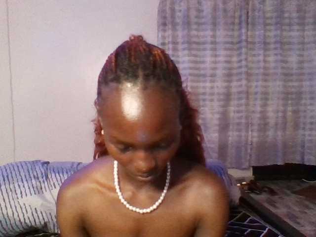 Pocketdoll09 live cam on BongaCams