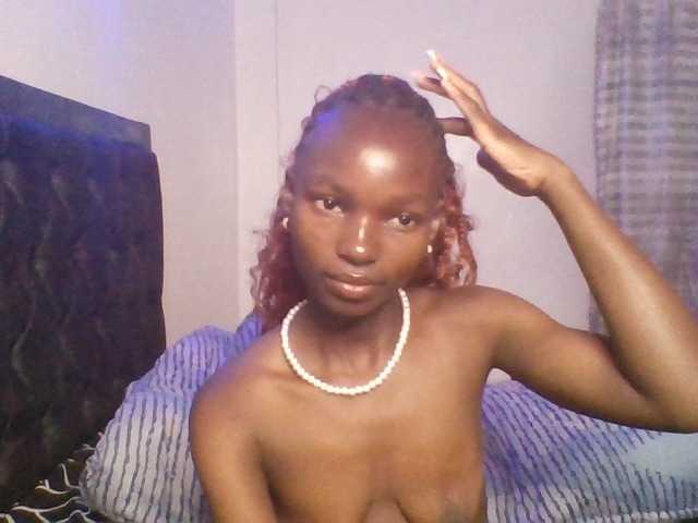 Pocketdoll09 live cam on BongaCams