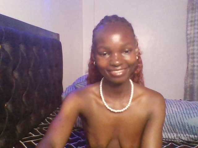 Pocketdoll09 live cam on BongaCams