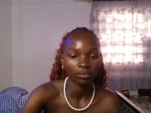 Pocketdoll09 live cam on BongaCams