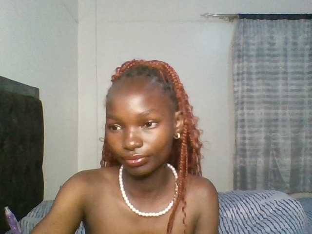 Pocketdoll09 live cam on BongaCams