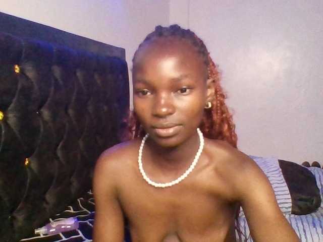 Pocketdoll09 live cam on BongaCams