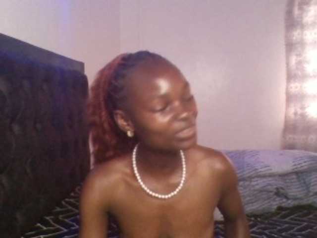 Pocketdoll09 live cam on BongaCams