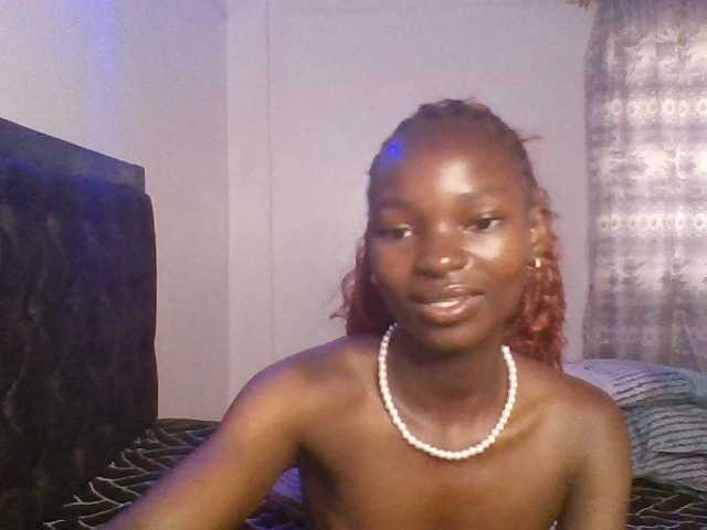Pocketdoll09 live cam on BongaCams