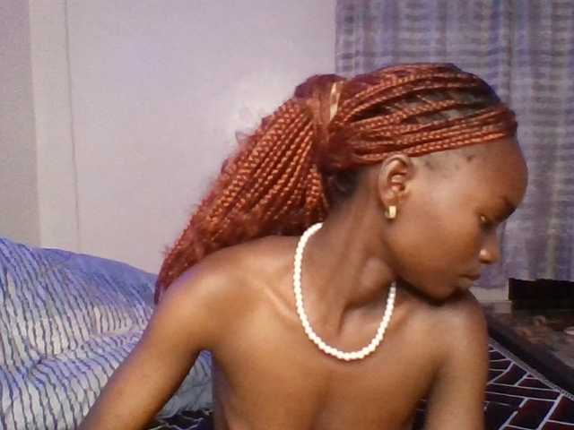 Pocketdoll09 live cam on BongaCams