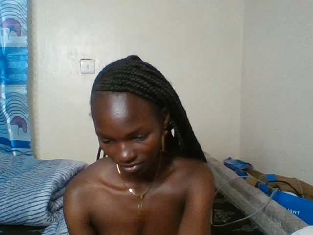 Pocketdoll09 live cam on BongaCams