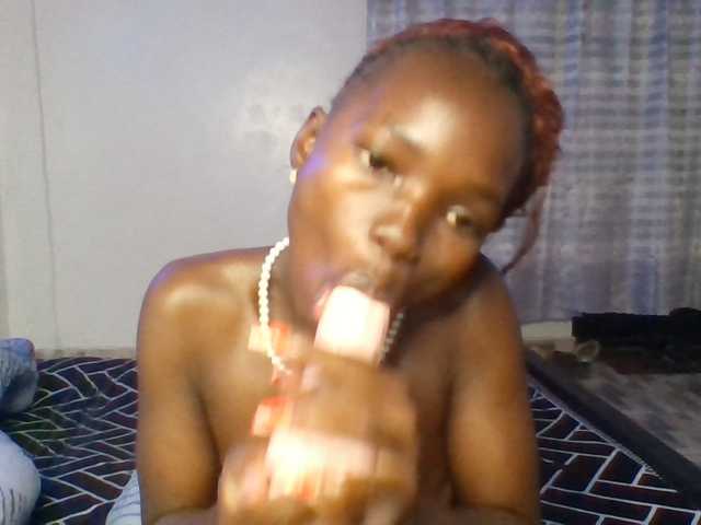Pocketdoll09 live cam on BongaCams