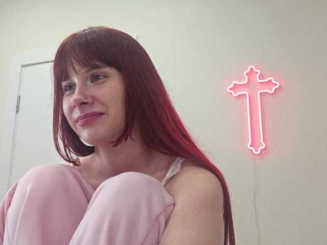 RedWitchHeart live cam on BongaCams