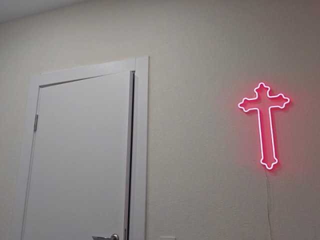 RedWitchHeart webcam
