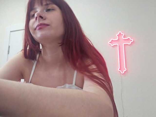 RedWitchHeart live cam on BongaCams