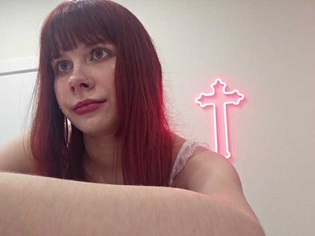 RedWitchHeart live cam on BongaCams