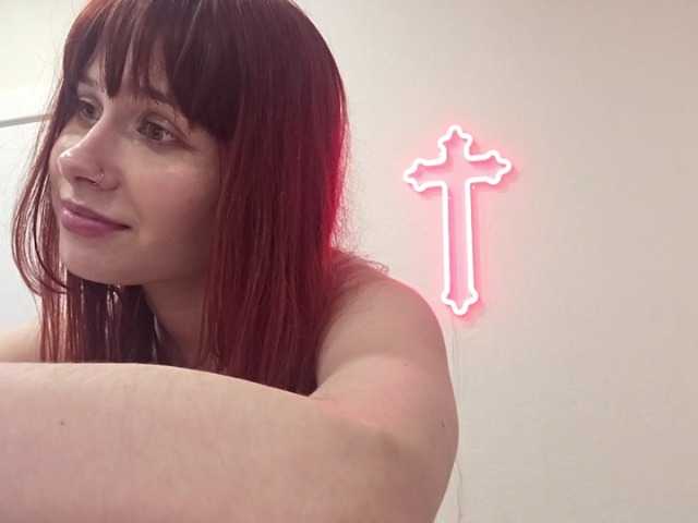 RedWitchHeart live cam on BongaCams