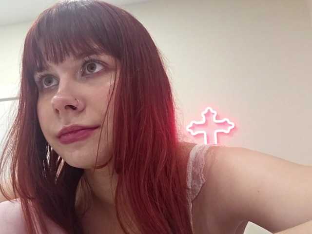 RedWitchHeart live cam on BongaCams