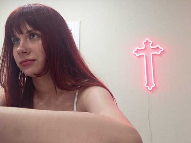 RedWitchHeart live cam on BongaCams