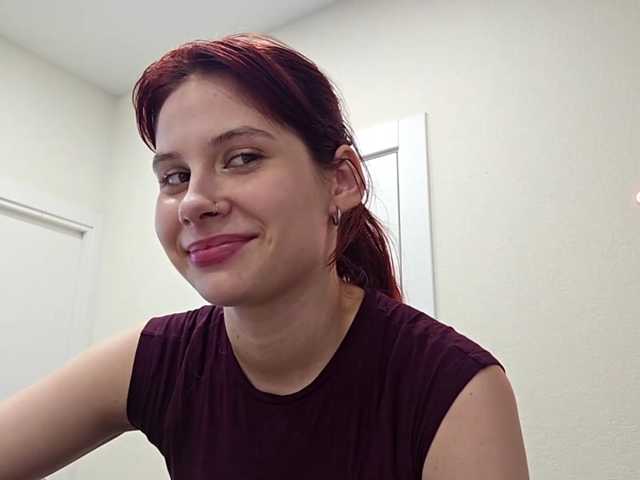 RedWitchHeart live cam on BongaCams
