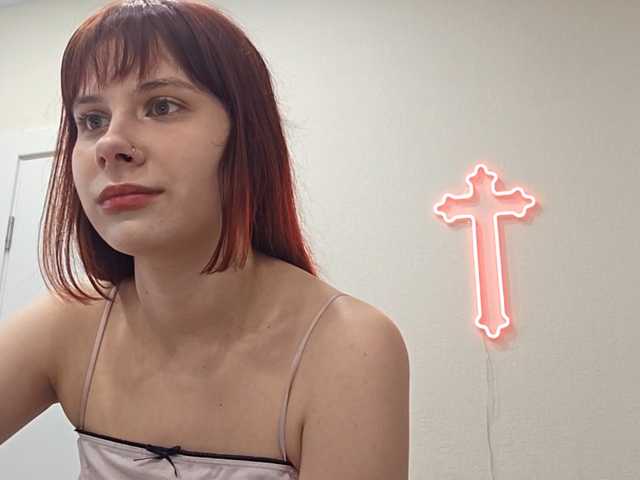RedWitchHeart live cam on BongaCams