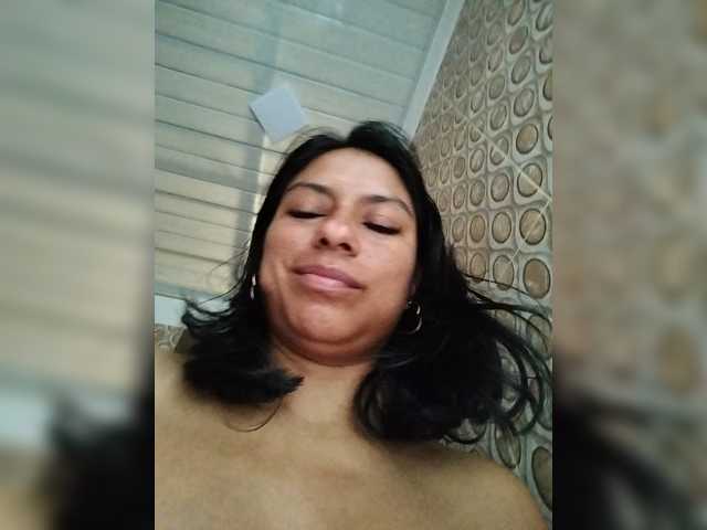 Roousehot live cam on BongaCams