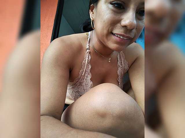 Roousehot live cam on BongaCams