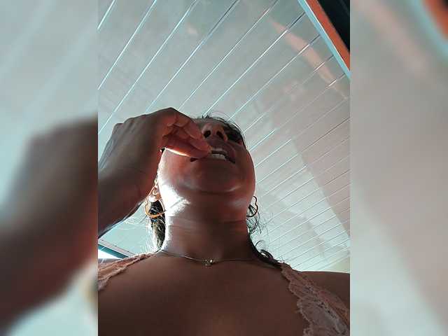 Roousehot live cam on BongaCams
