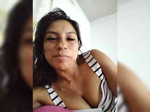 Roousehot webcam