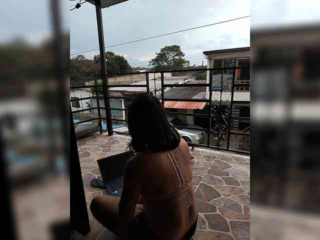 Roousehot webcam