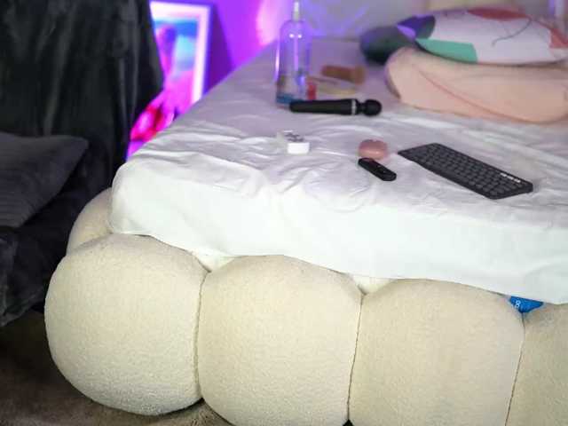 HaileyMadow live cam on BongaCams