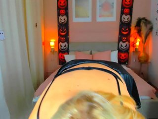 NikollaBlond Porn Show
