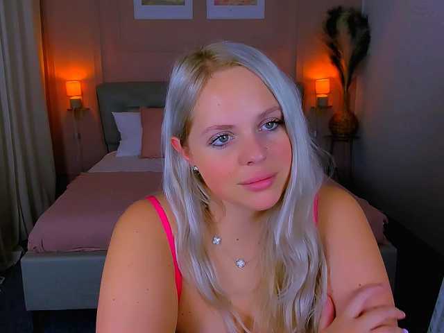 NikollaBlond