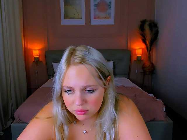 NikollaBlond