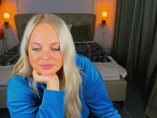 NikollaBlond