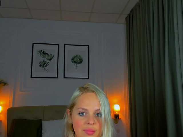 NikollaBlond