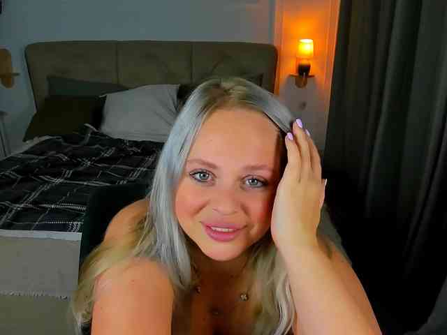 NikollaBlond