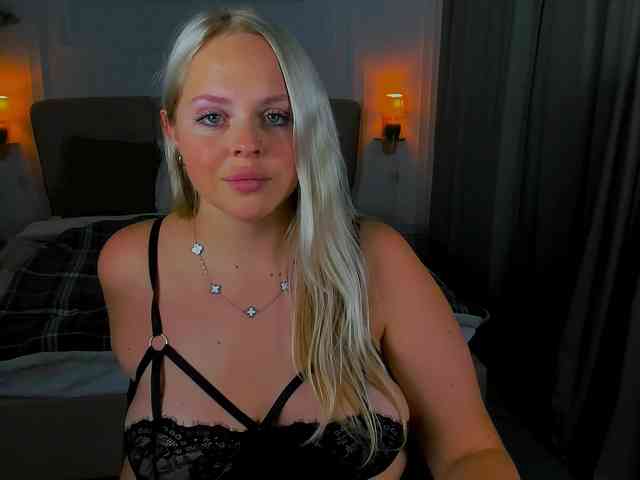 NikollaBlond