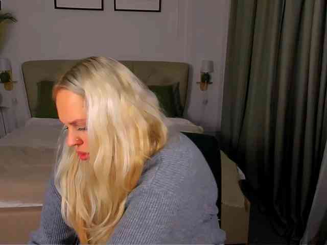 NikollaBlond