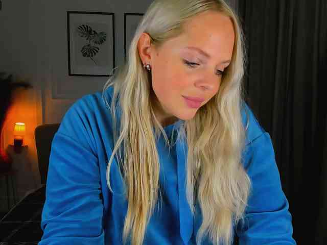 NikollaBlond