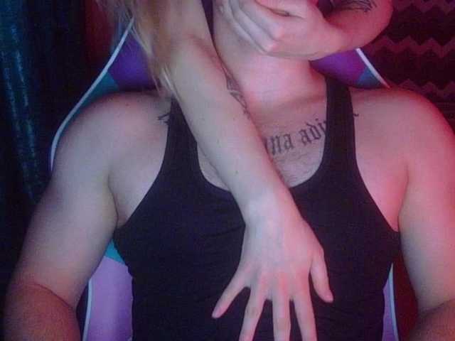 Live трансляция D3SVULT - slutnetki.online