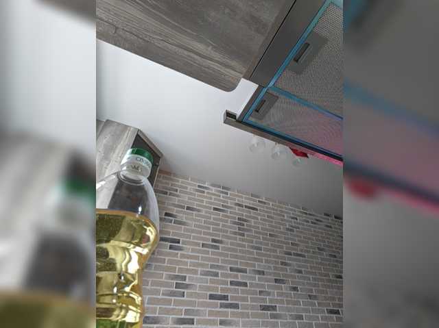 Marie-in-Wonderland live cam on BongaCams