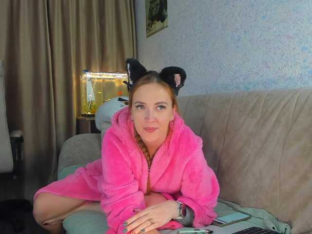 Marie-in-Wonderland live cam on BongaCams