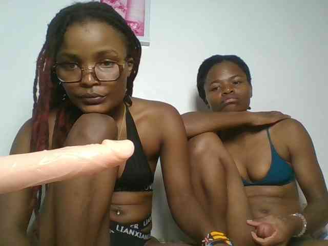 Blacksexxy webcam