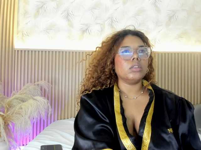 Niickypurple live cam preview
