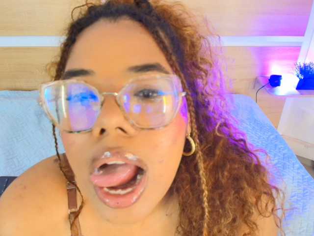 Niickypurple live cam on BongaCams