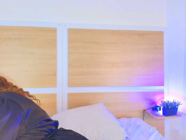 Niickypurple live cam preview