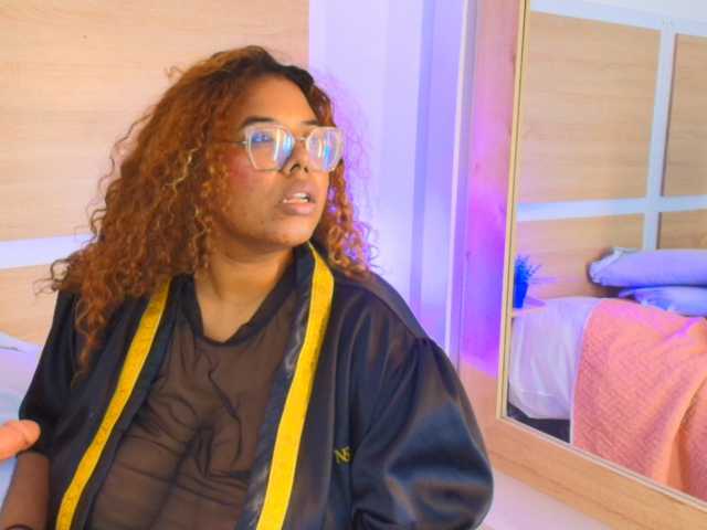 Niickypurple live cam on BongaCams