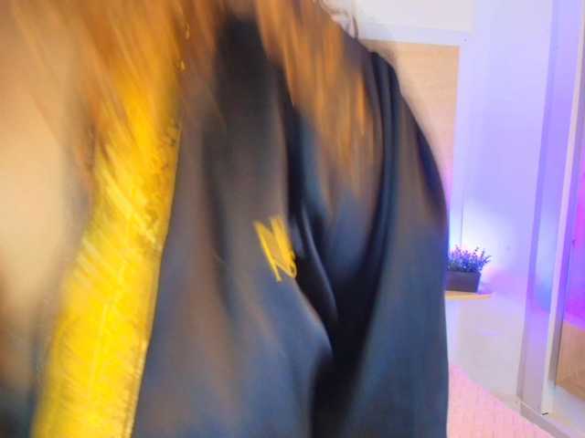 Niickypurple live cam preview