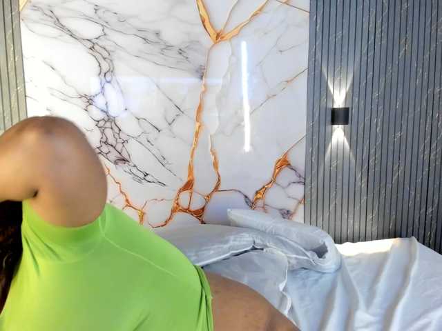 Niickypurple live cam preview