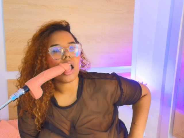 Niickypurple live cam on BongaCams